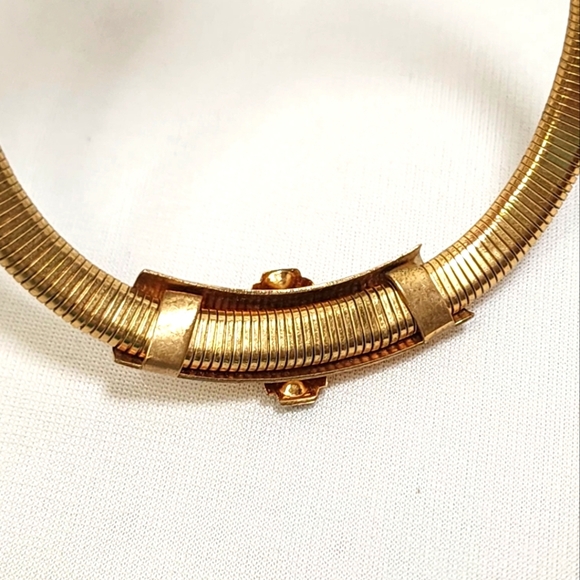 Vintage Coro Gold Chocker with Blue Rhinestone Accents - Picture 6 of 13